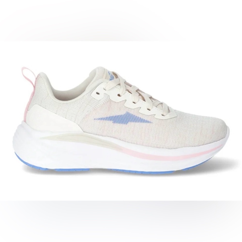 NWT Avia Memory Foam Sneakers